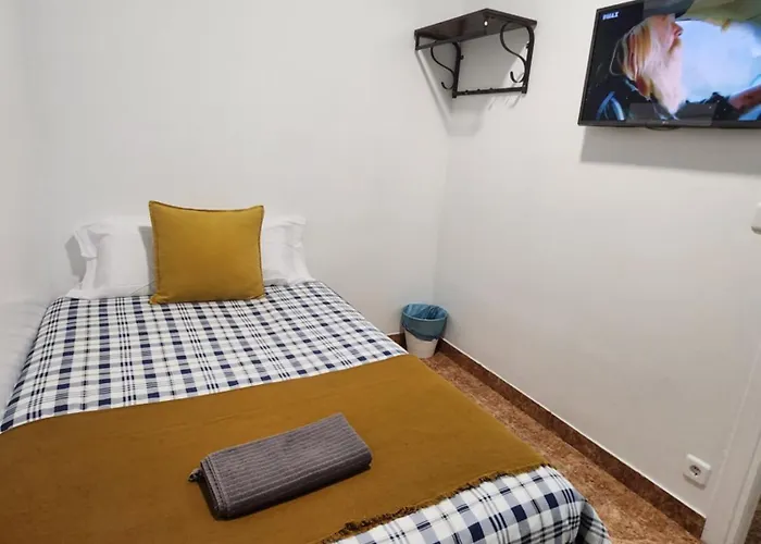 M-A Catrachos Rooms